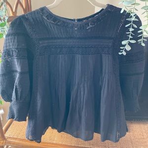 Aritzia Blouse size medium